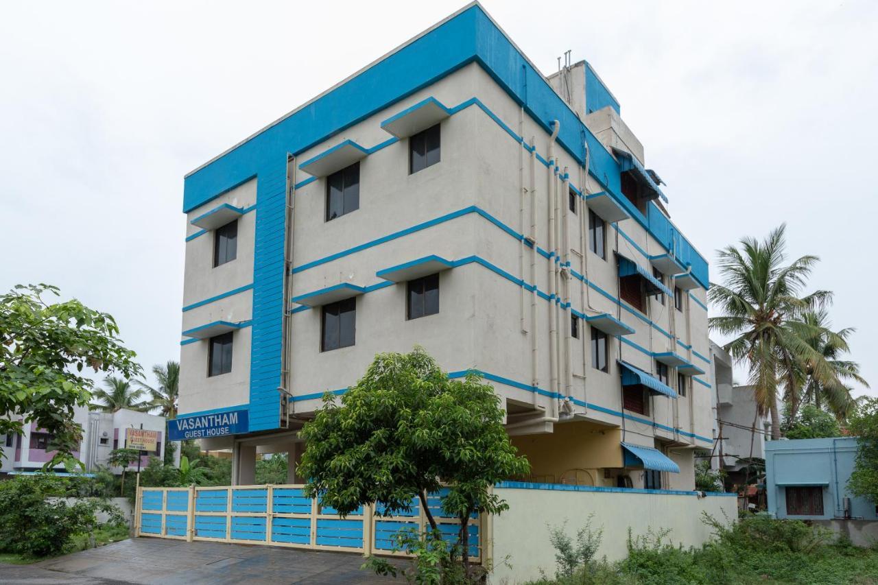 Oyo 16622 Vasantham Guest House Chennai Exterior photo